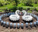 Что можно сделать из пластиковых бутылок для своего сада: 15 вариантов применения